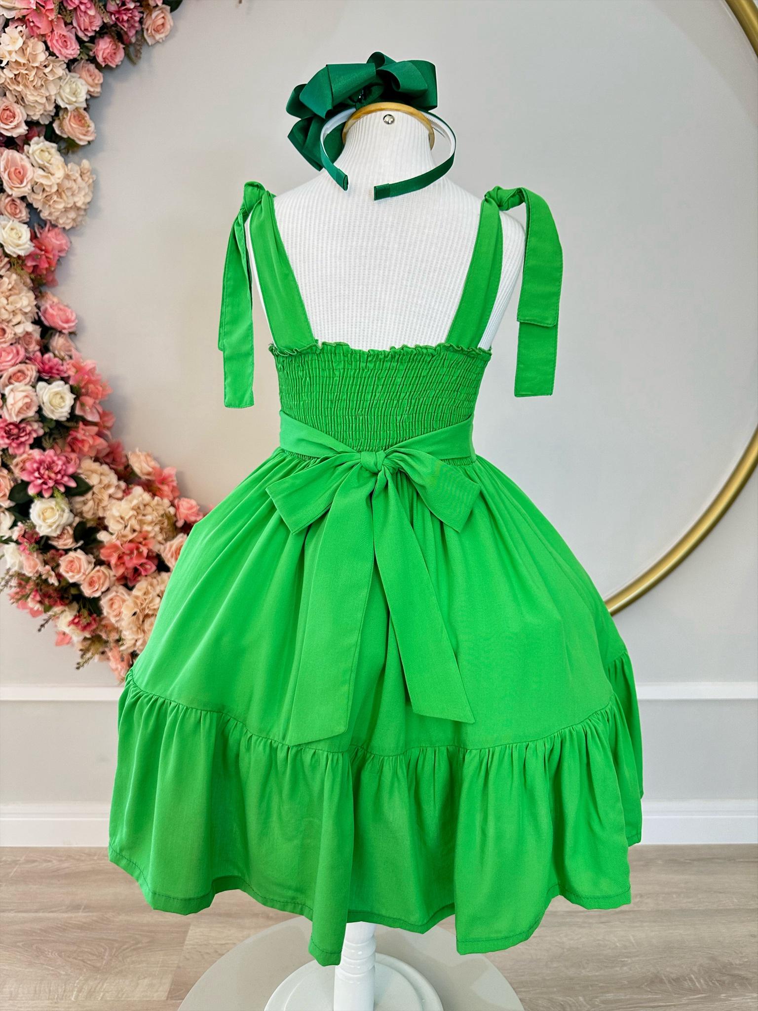 Vestido Infantil Primavera Verão Verde Bandeira de Alça e Bordado
