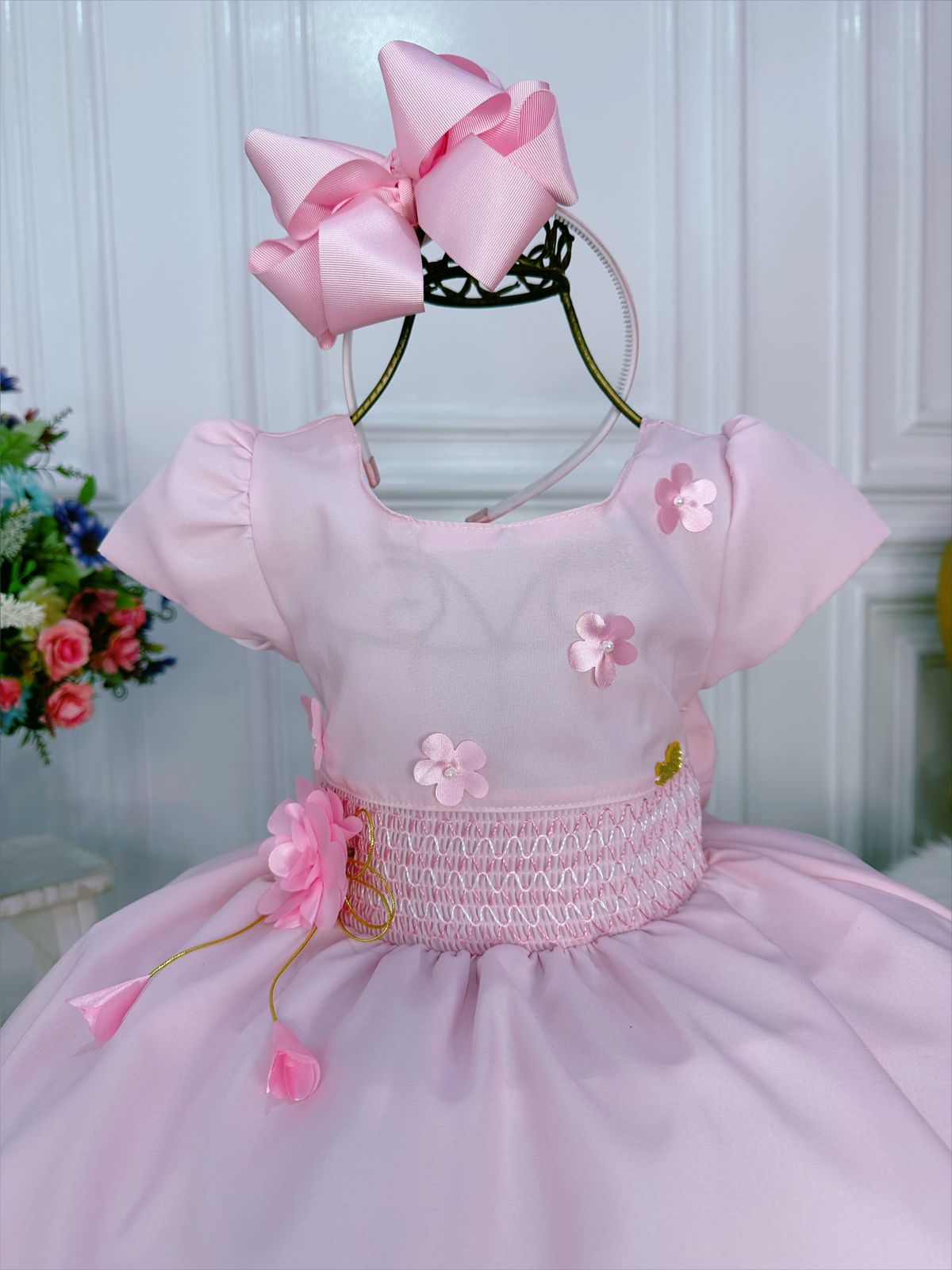 Vestido Infantil Rosa C/ Aplique de Flores e Broche Luxo