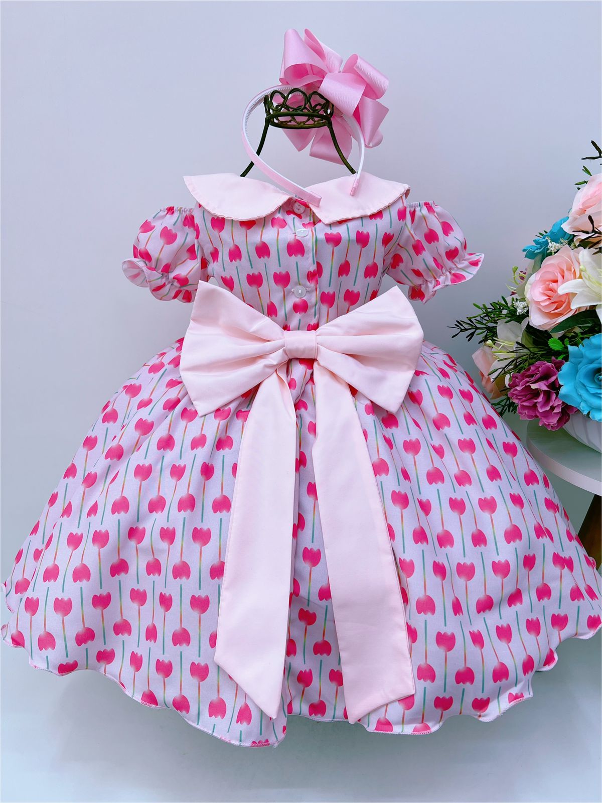 Vestido Infantil Rosa Florido Gola Boneca C/ Cinto e Broche