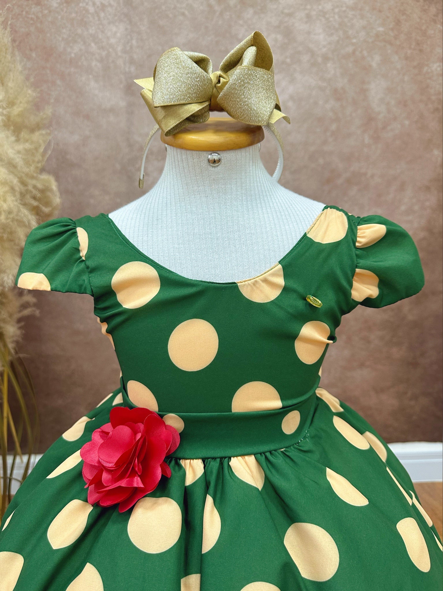 Vestido Infantil Verde Militar C/ Broche de Flor Festas