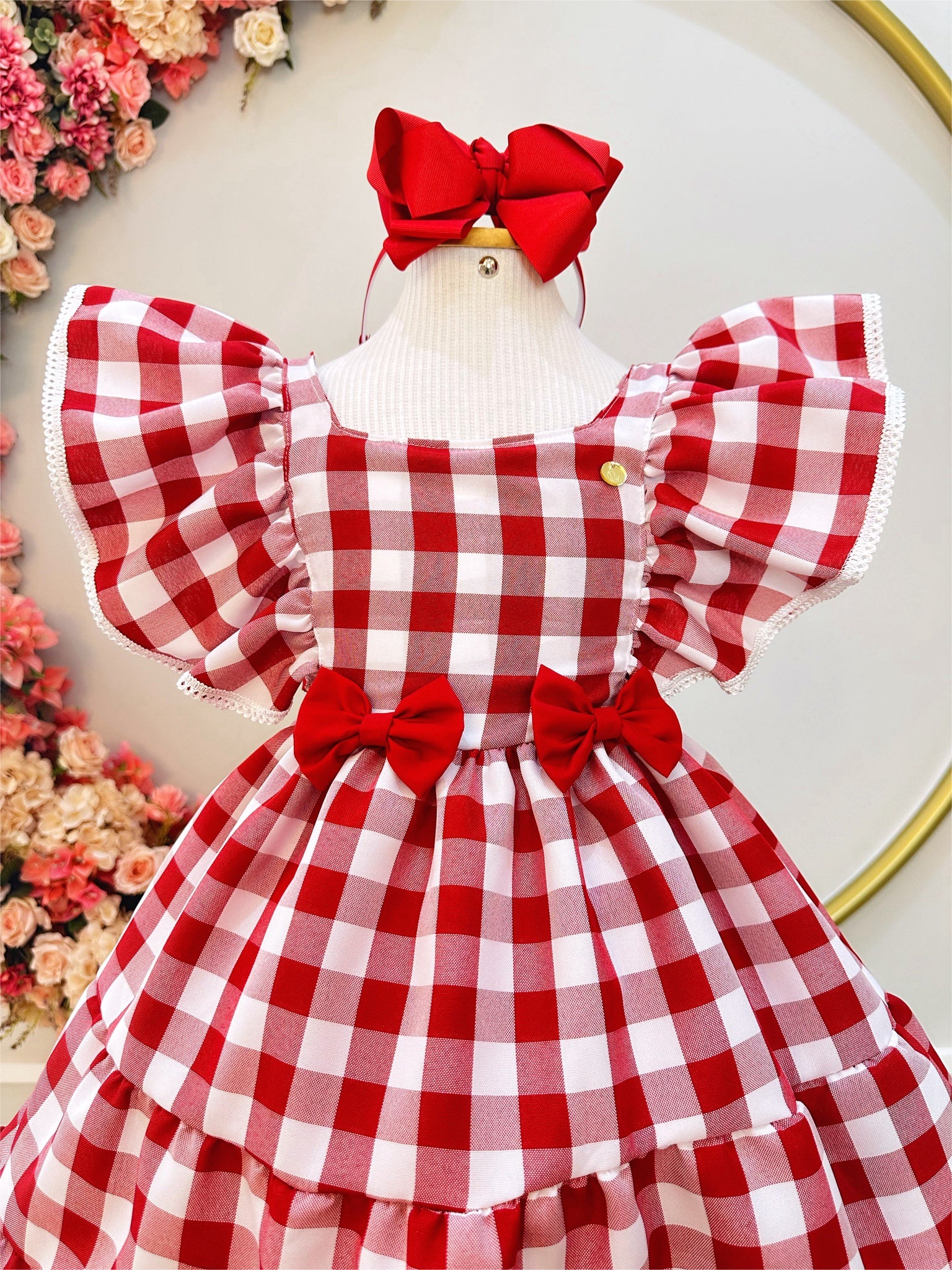 Vestido Infantil Xadrez Marsala e Branco Broche de Lacinhos