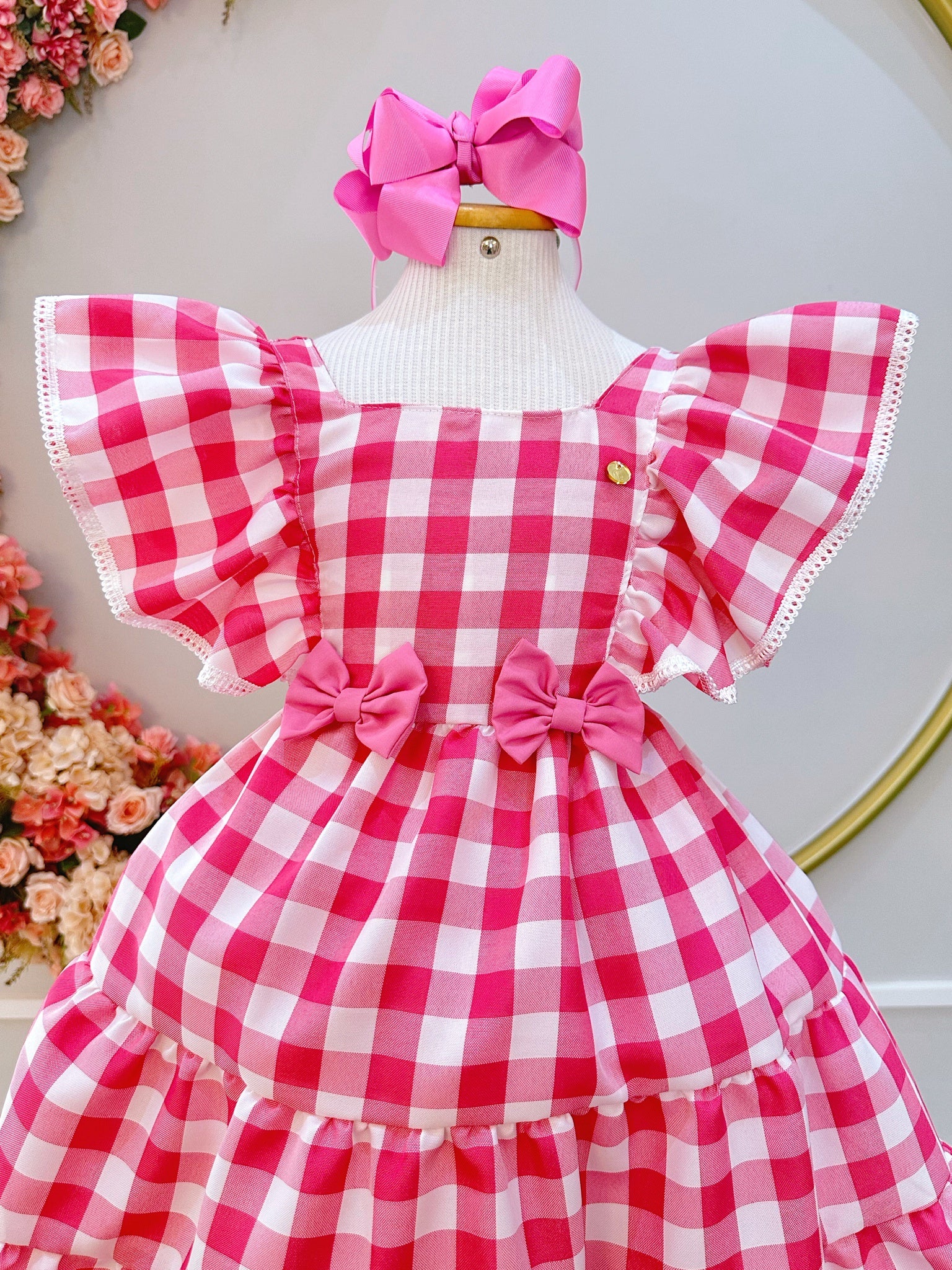 Vestido Infantil Xadrez Rosa e Branco Broche de Lacinhos