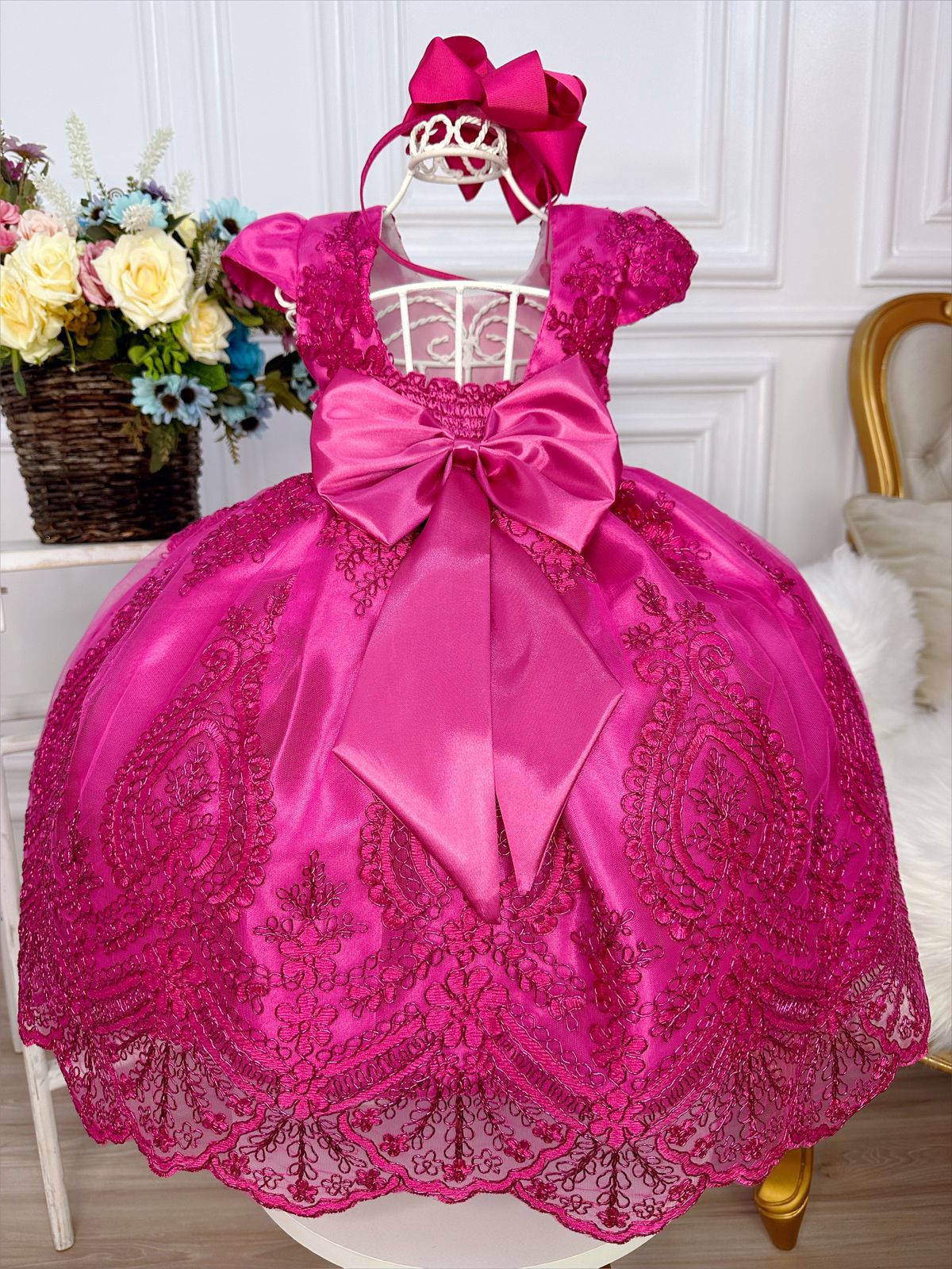 Vestido Infantil Pink C/ Renda Realeza e Cinto de Pérolas