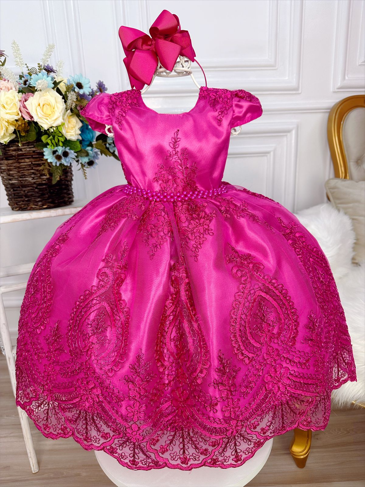 Vestido Infantil Pink C/ Renda Realeza e Cinto de Pérolas