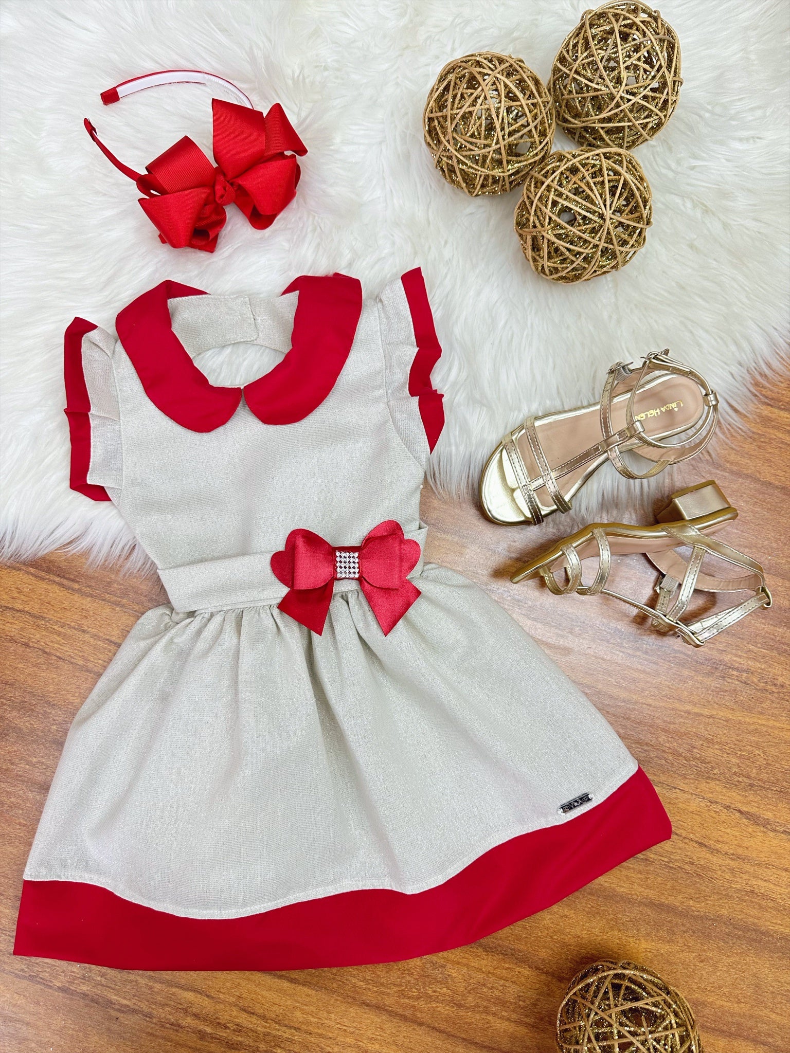 Vestido Infantil Marfim Gola Gôde C/ Broche Luxo Daminha