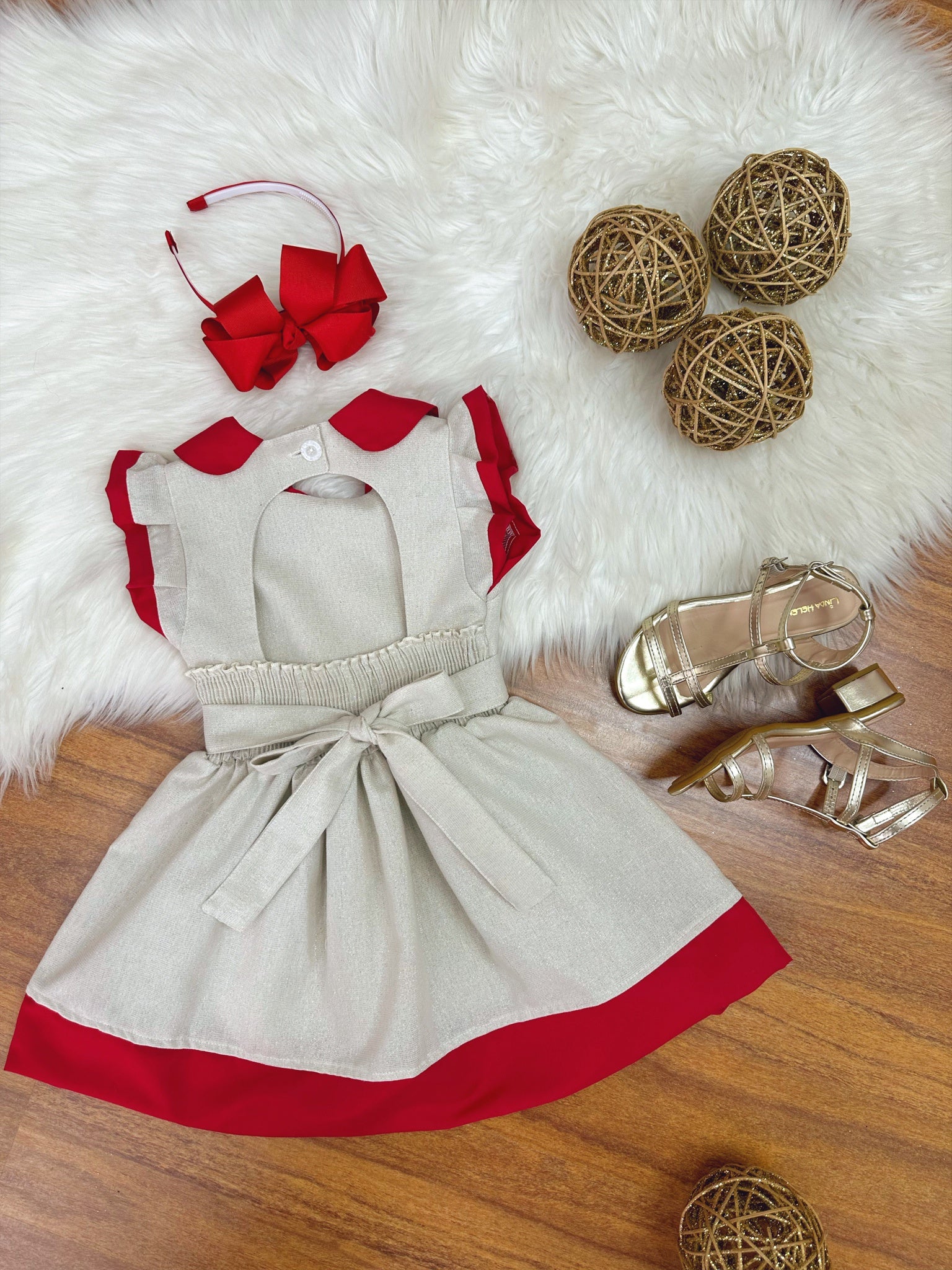 Vestido Infantil Marfim Gola Gôde C/ Broche Luxo Daminha