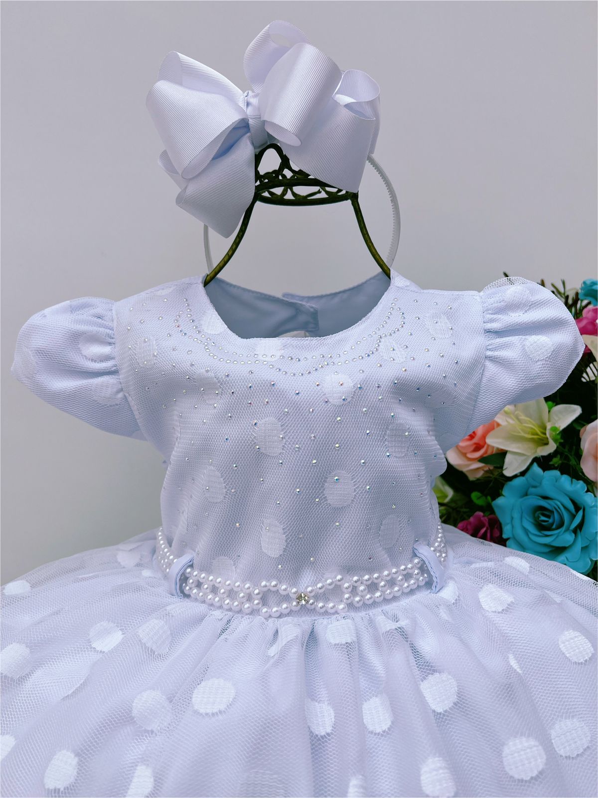 Vestido Infantil Branco Busto Com Strass e Pérolas Bolinhas