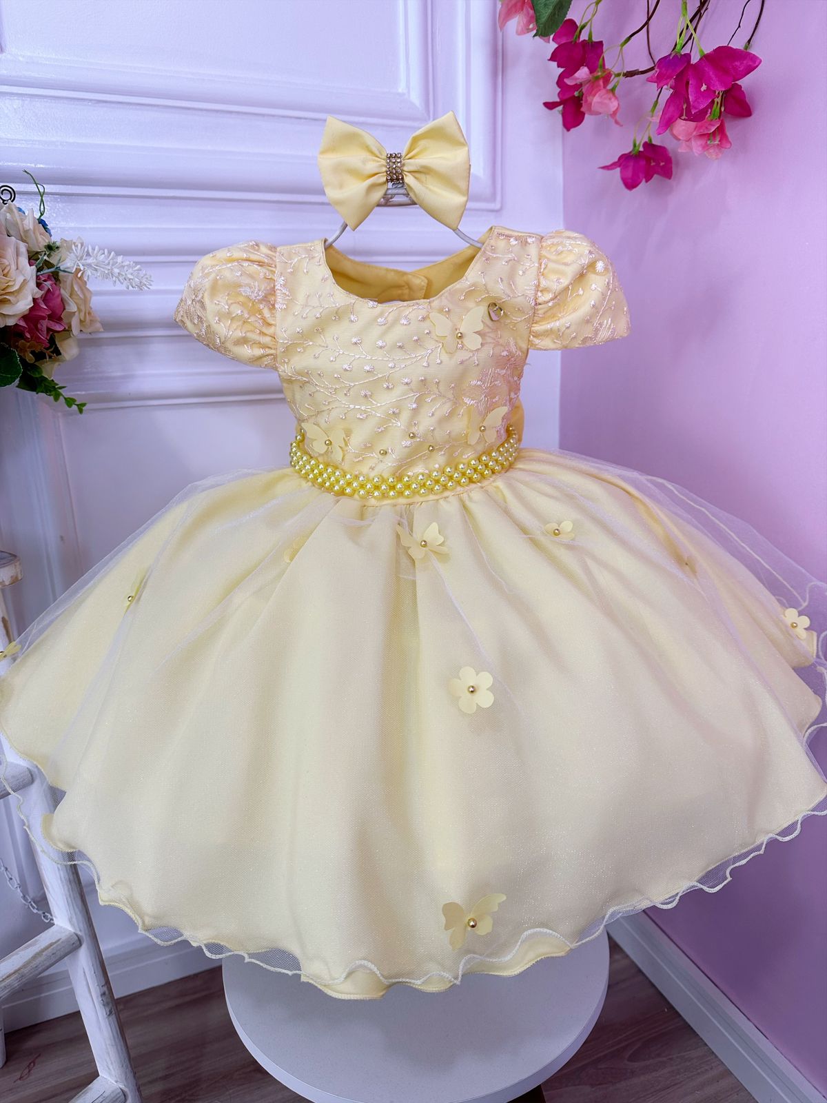 Vestido Infantil Amarelo Renda Aplique Flor Borboleta e Laço