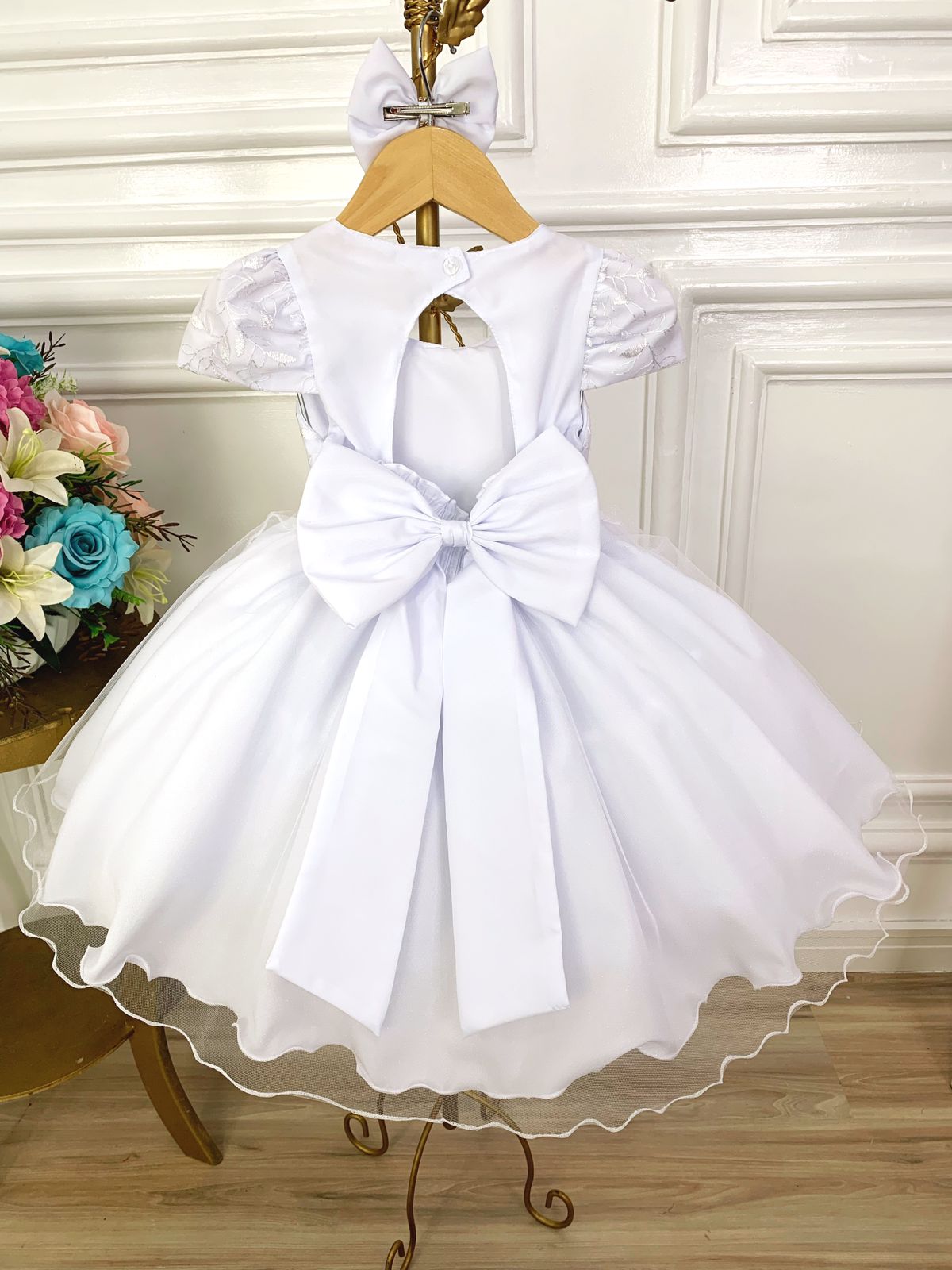 Vestido Infantil Branco Renda Aplique Flor Borboleta e Laço