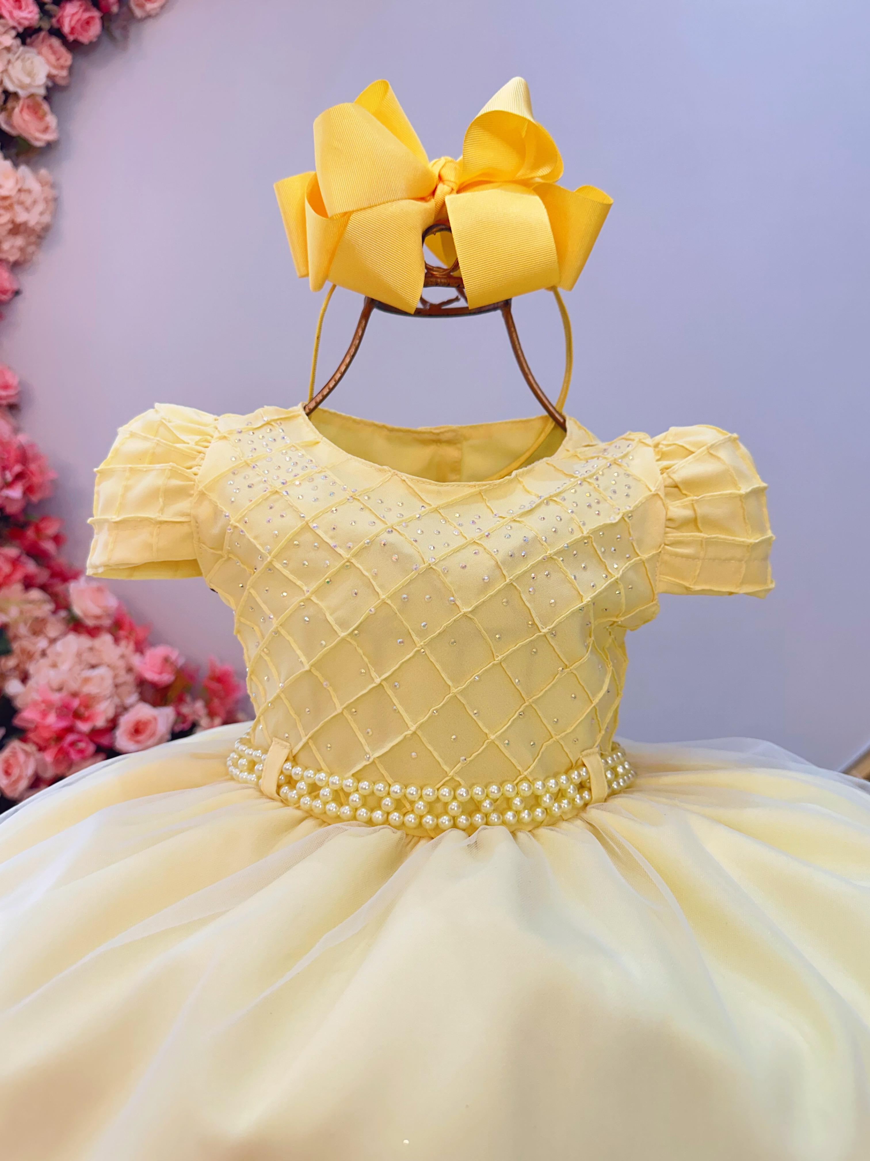 Vestido Infantil Amarelo Busto Nervura Strass Daminhas