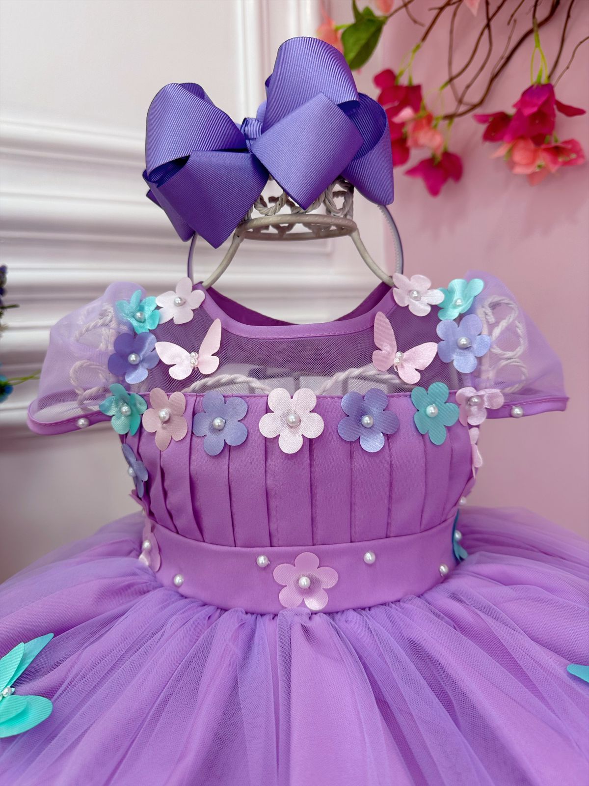 Vestido Infantil Lilás Busto Plissado Com Flores Borboleta