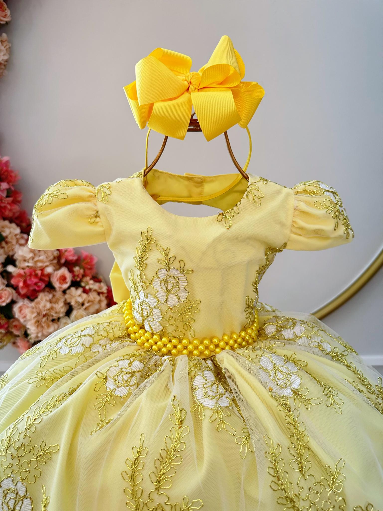 Vestido Infantil Amarelo Renda Realeza Cinto de Pérolas Damas