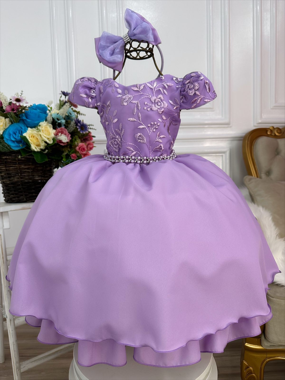 Vestido Infantil Lilás C/ Renda e Cinto de Pérolas Tiara