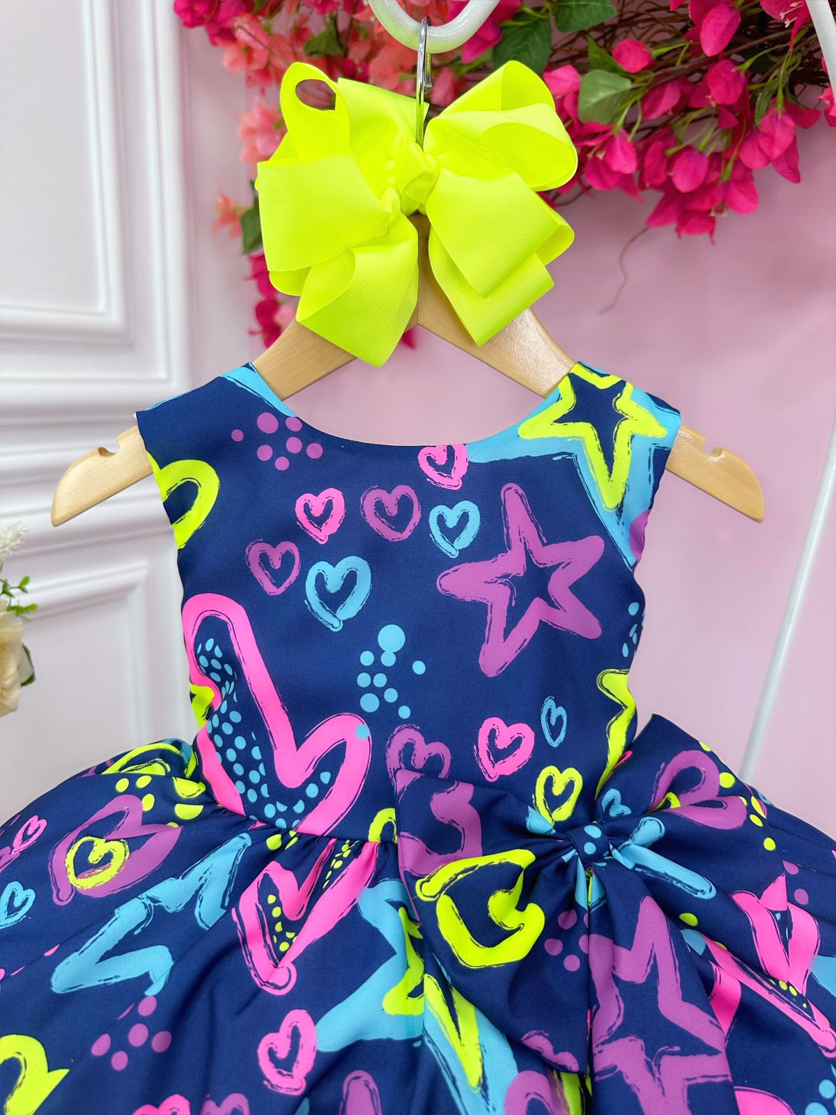 Vestido Infantil Barbie Azul Marinho Neon C/ Broche de Laço