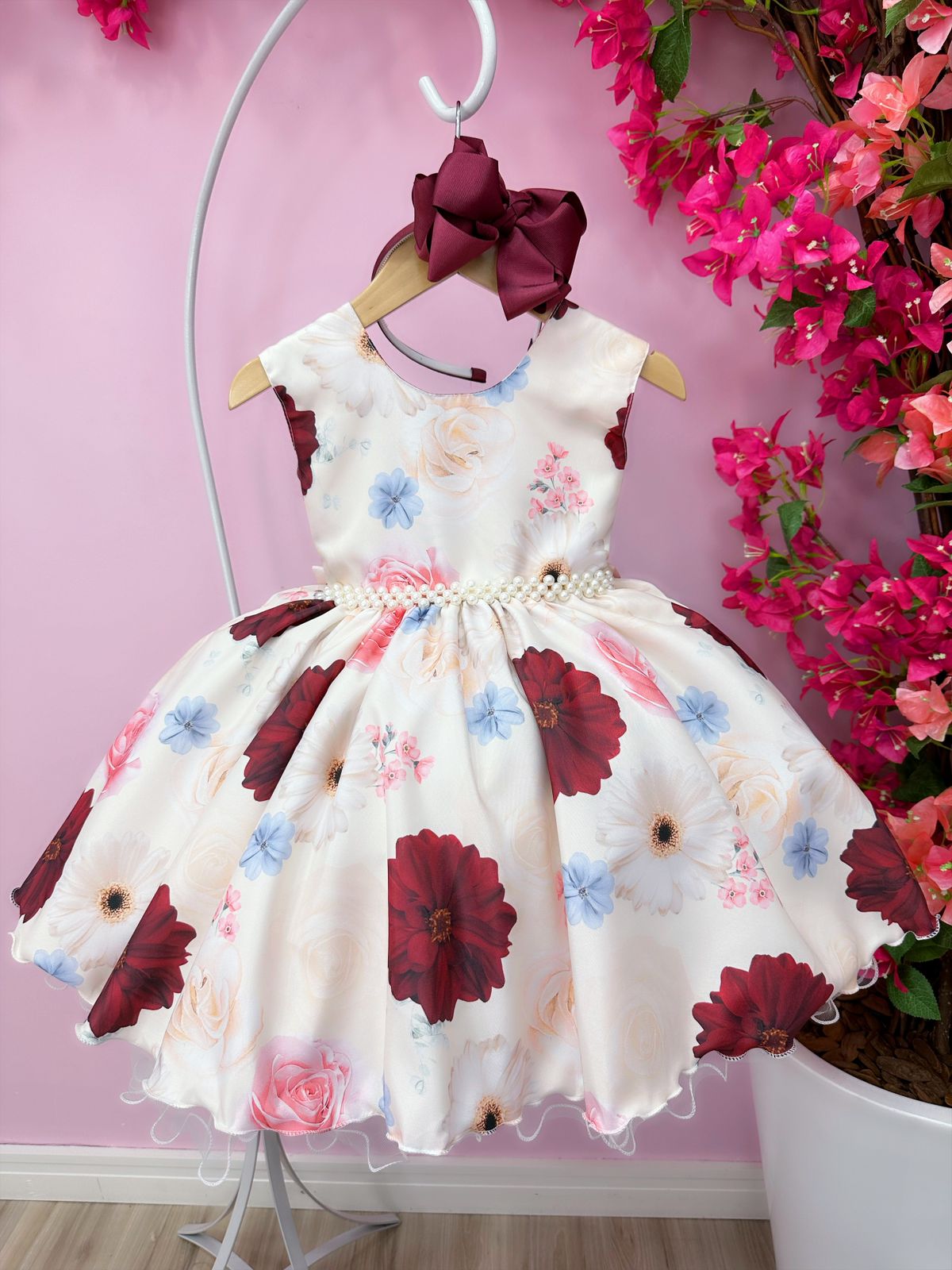 Vestido Infantil Marfim Flores Primavera Cinto de Pérolas