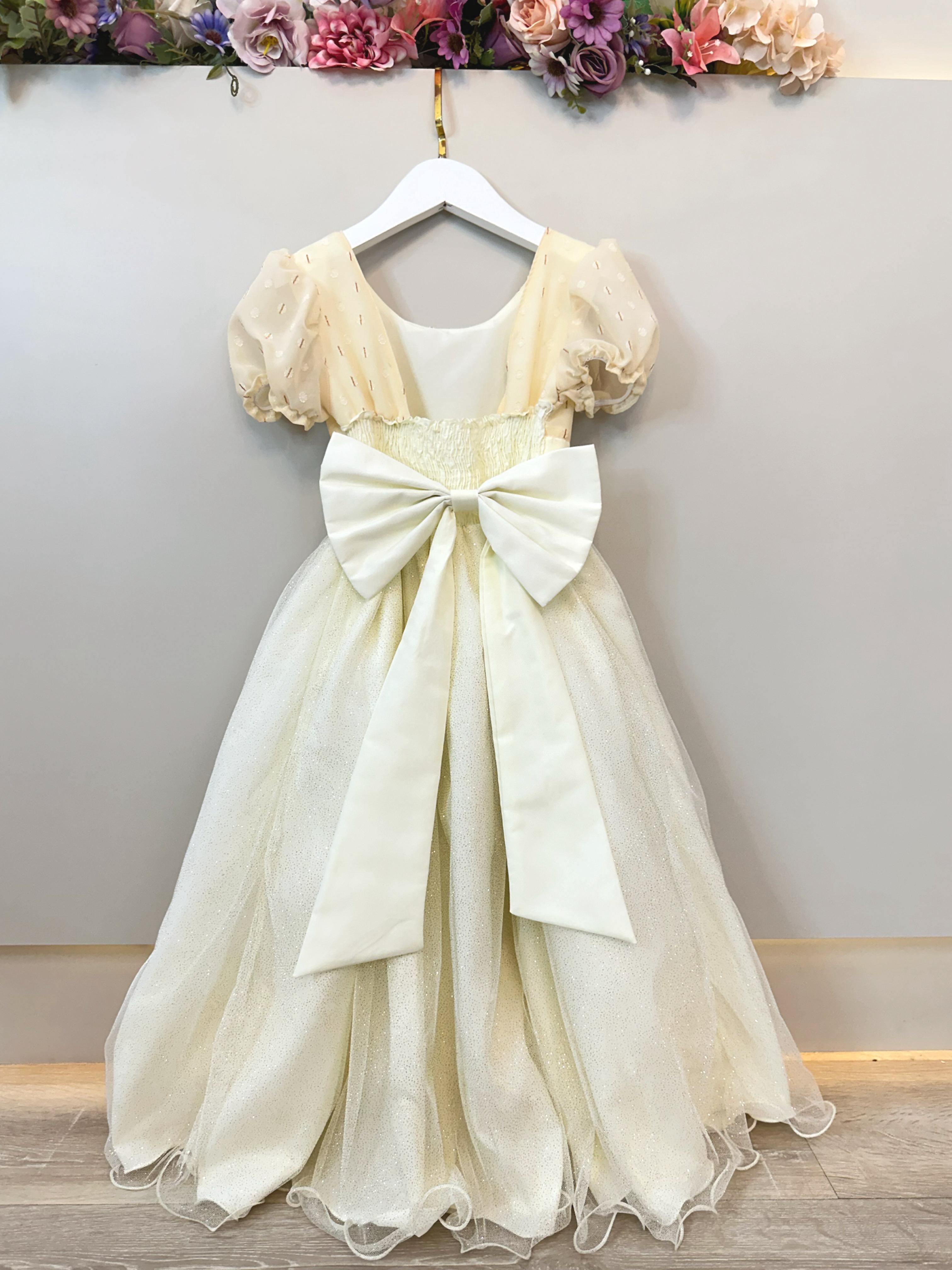 Vestido Infantil Longo Marfim C/ Broche Flor Daminhas Festas