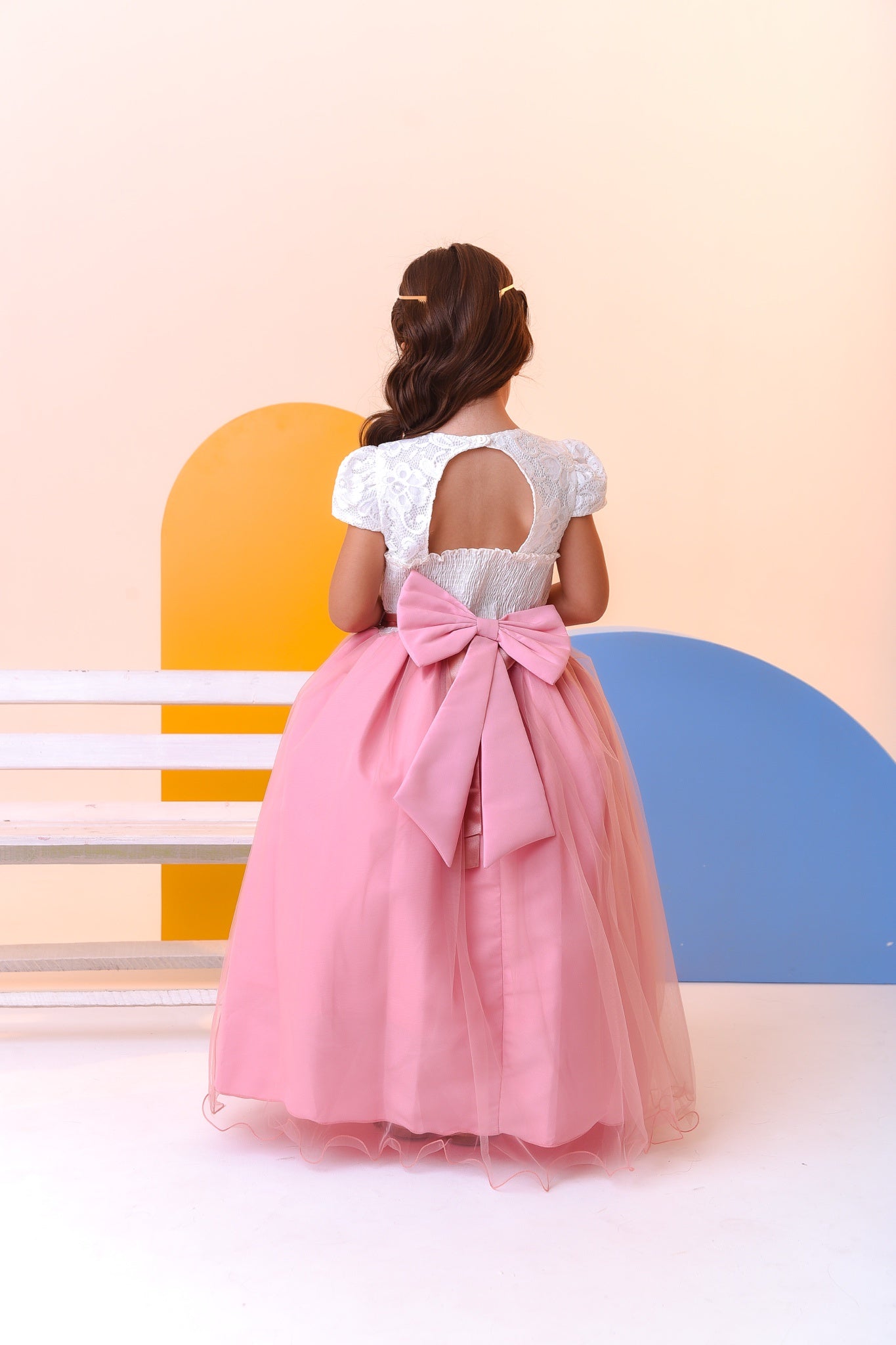 Vestido Infantil Off White Saia Rose C/ Renda e Broche Flor