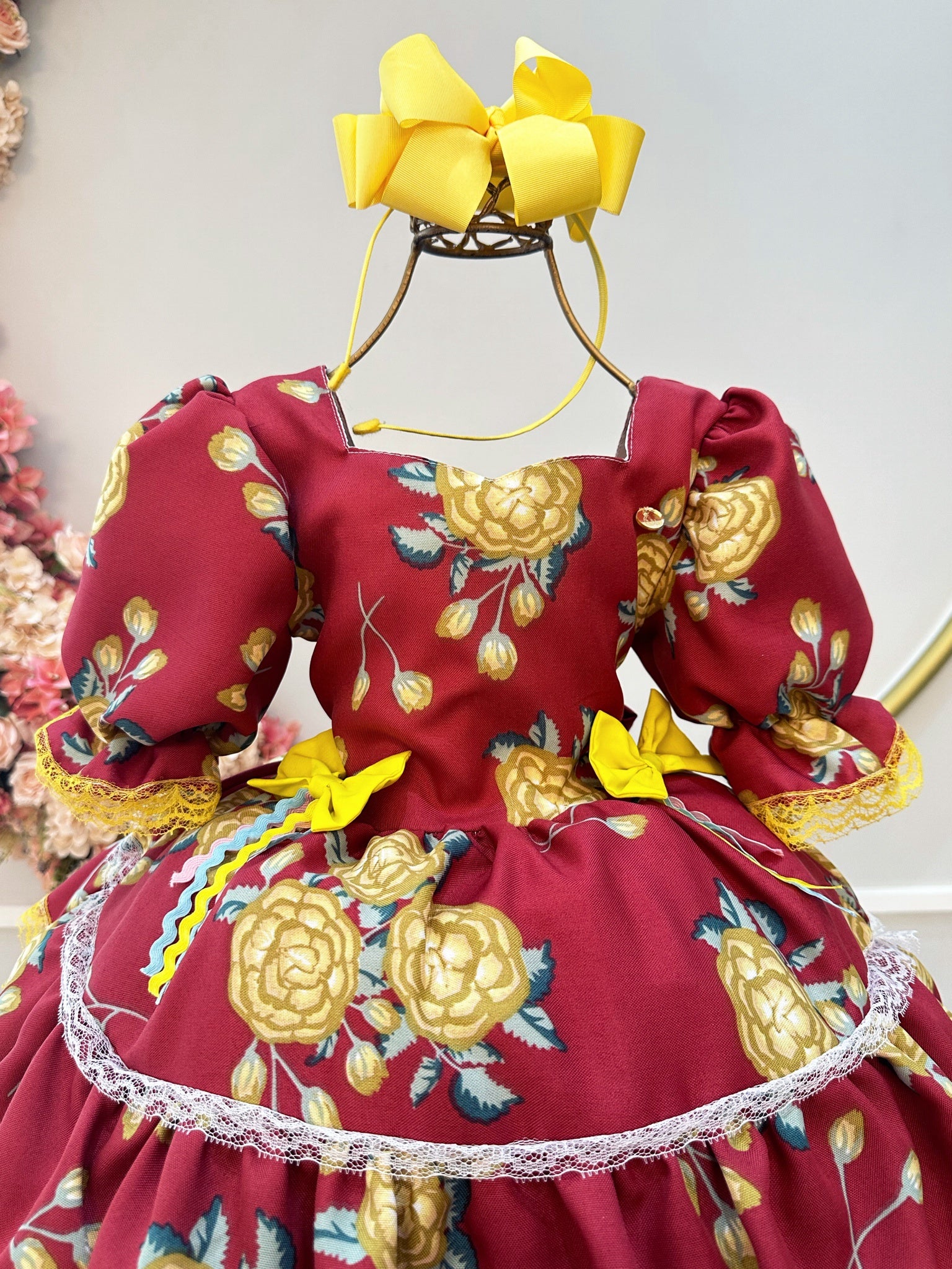 Vestido Infantil Junino Marsala Florido C/ Aplique de Laços