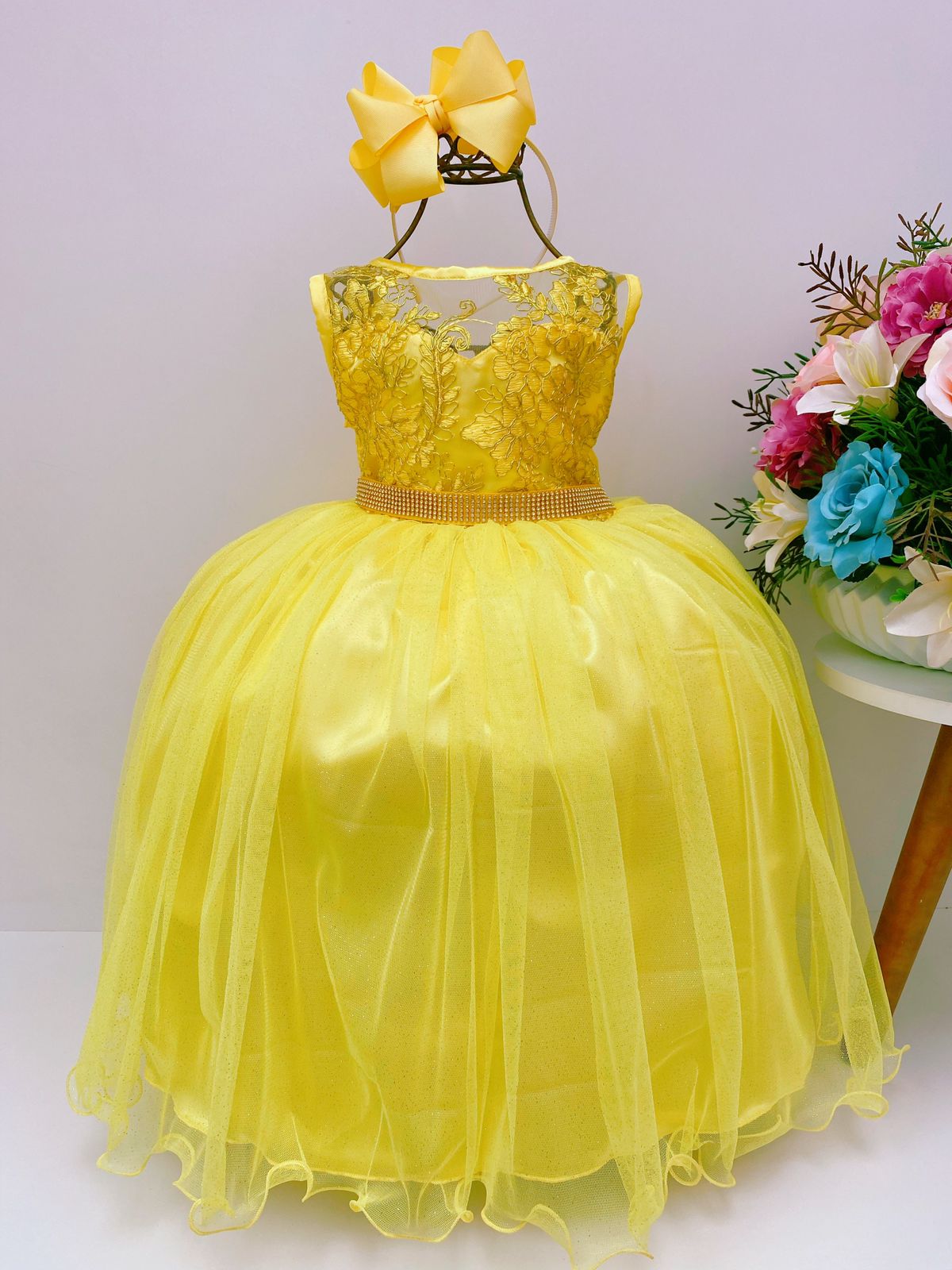 Vestido Infantil Amarelo Renda Dourada Tule com Brilho Damas