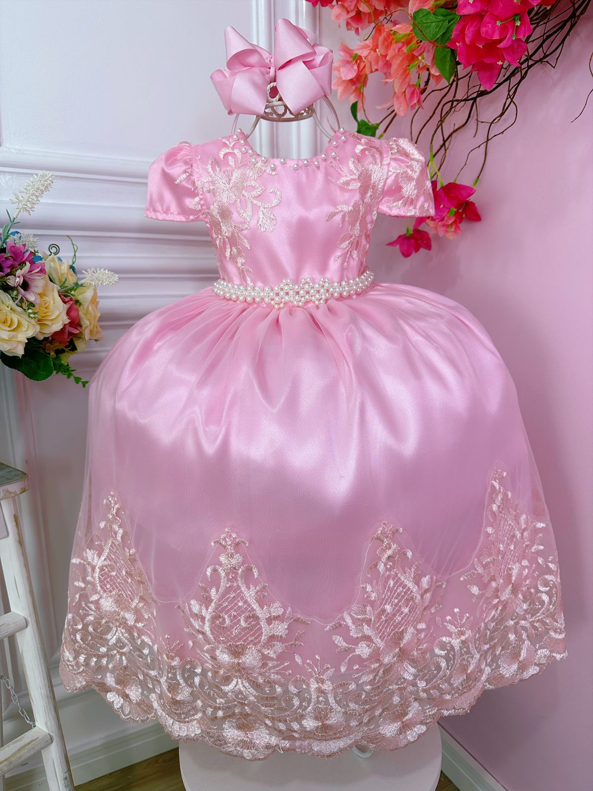 Vestido Infantil Rosa C/ Renda Realeza e Cinto de Pérolas