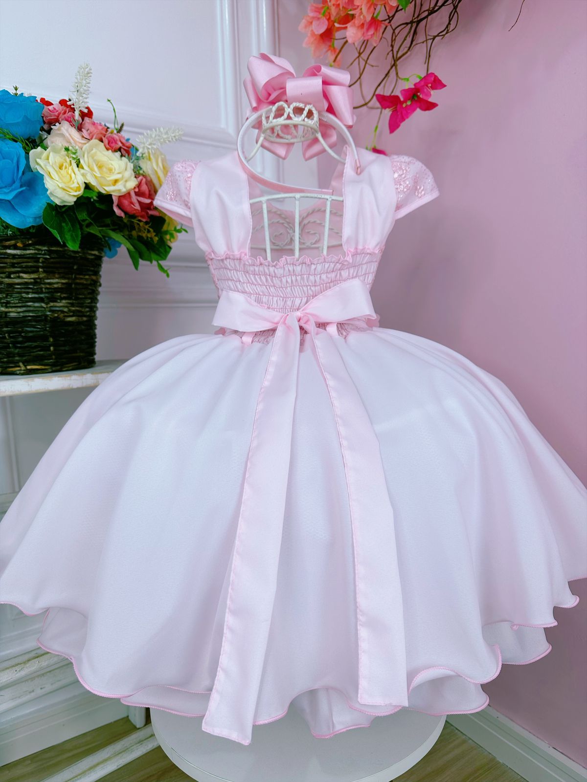 Vestido Infantil Rosa C/ Renda Damas e Aplique de Flores