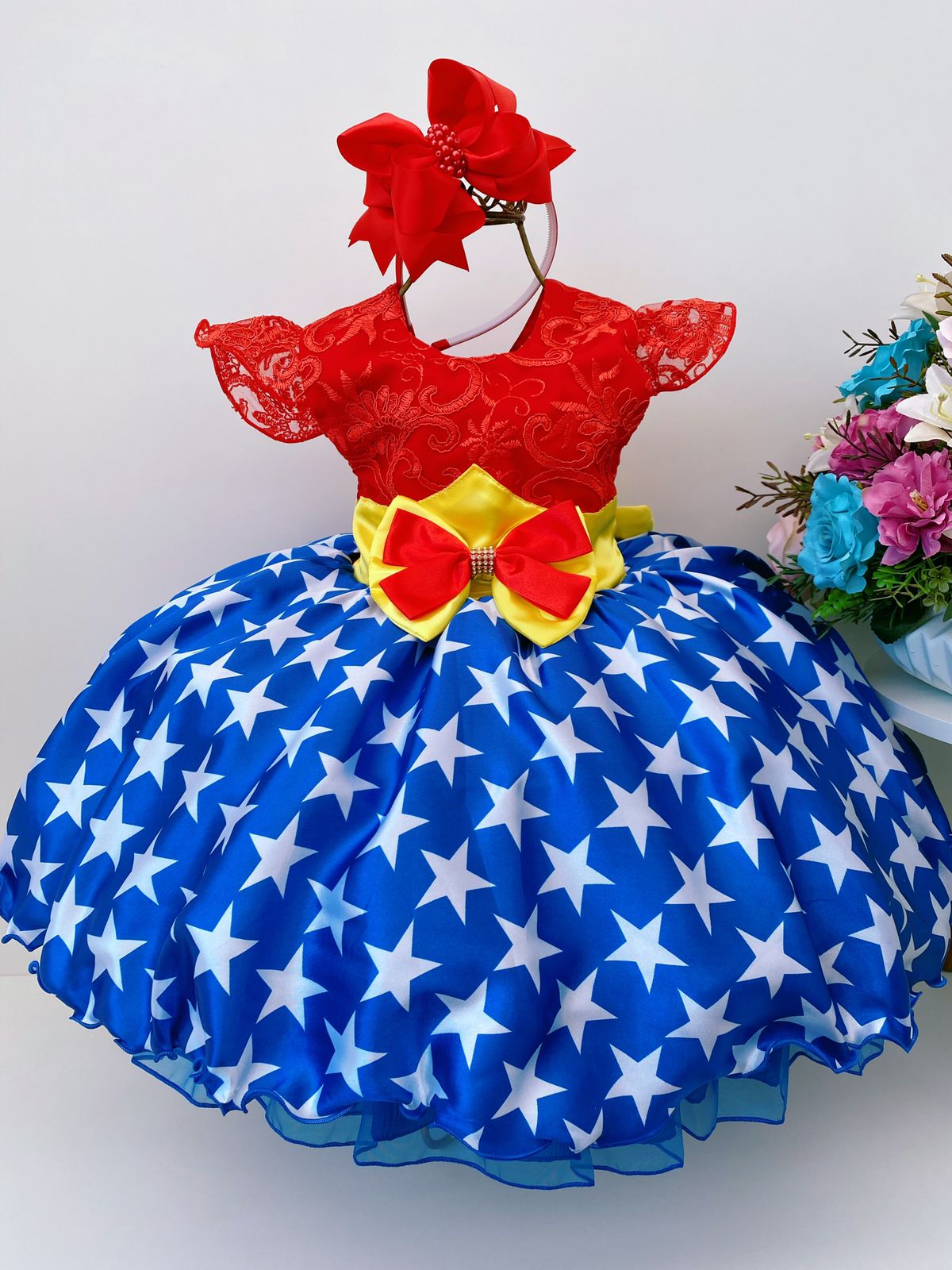 Vestido Infantil Mulher Maravilha Luxo Renda Princesas Festa