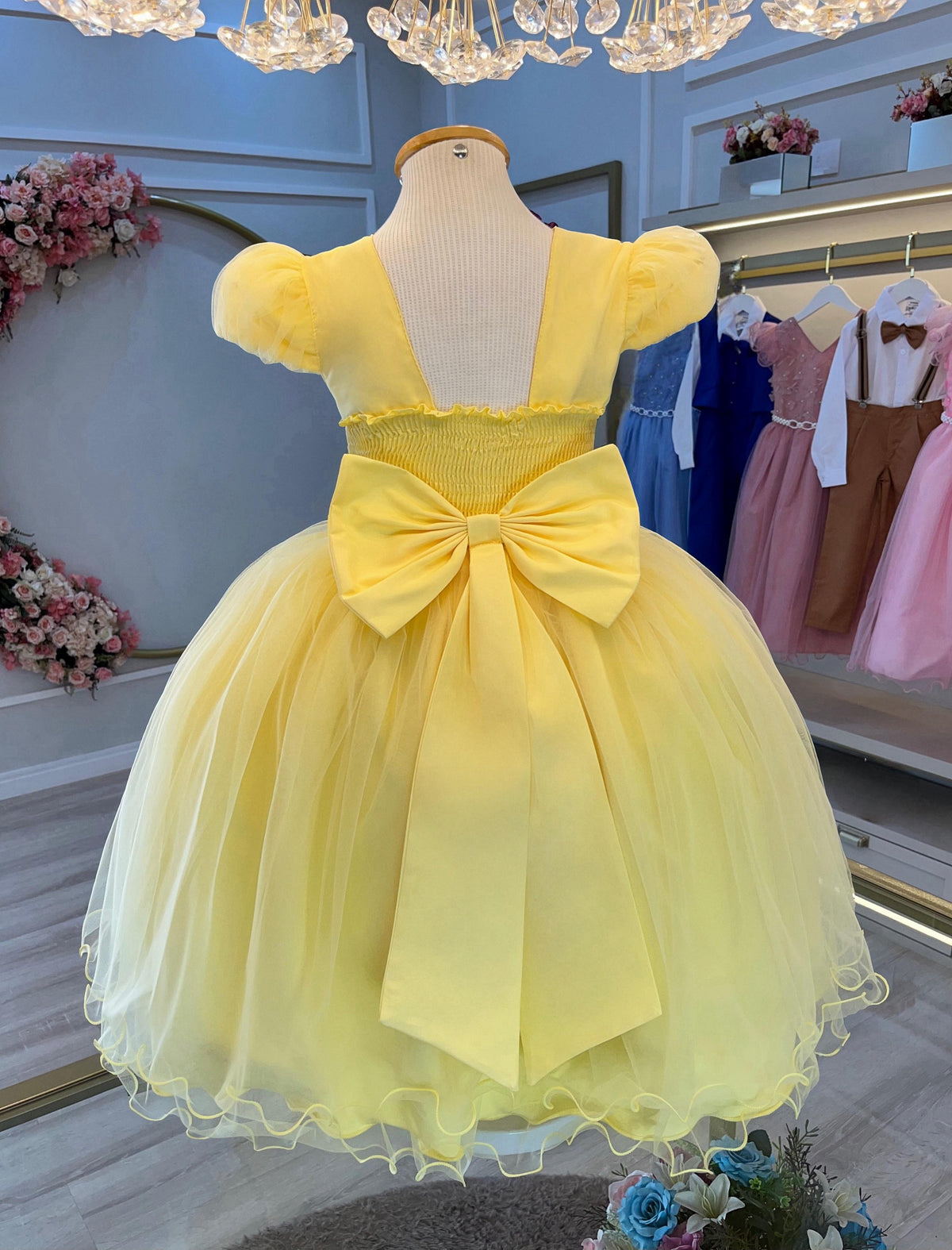 Vestido Infantil Amarelo Cinto de Pérolas Casamentos Festas