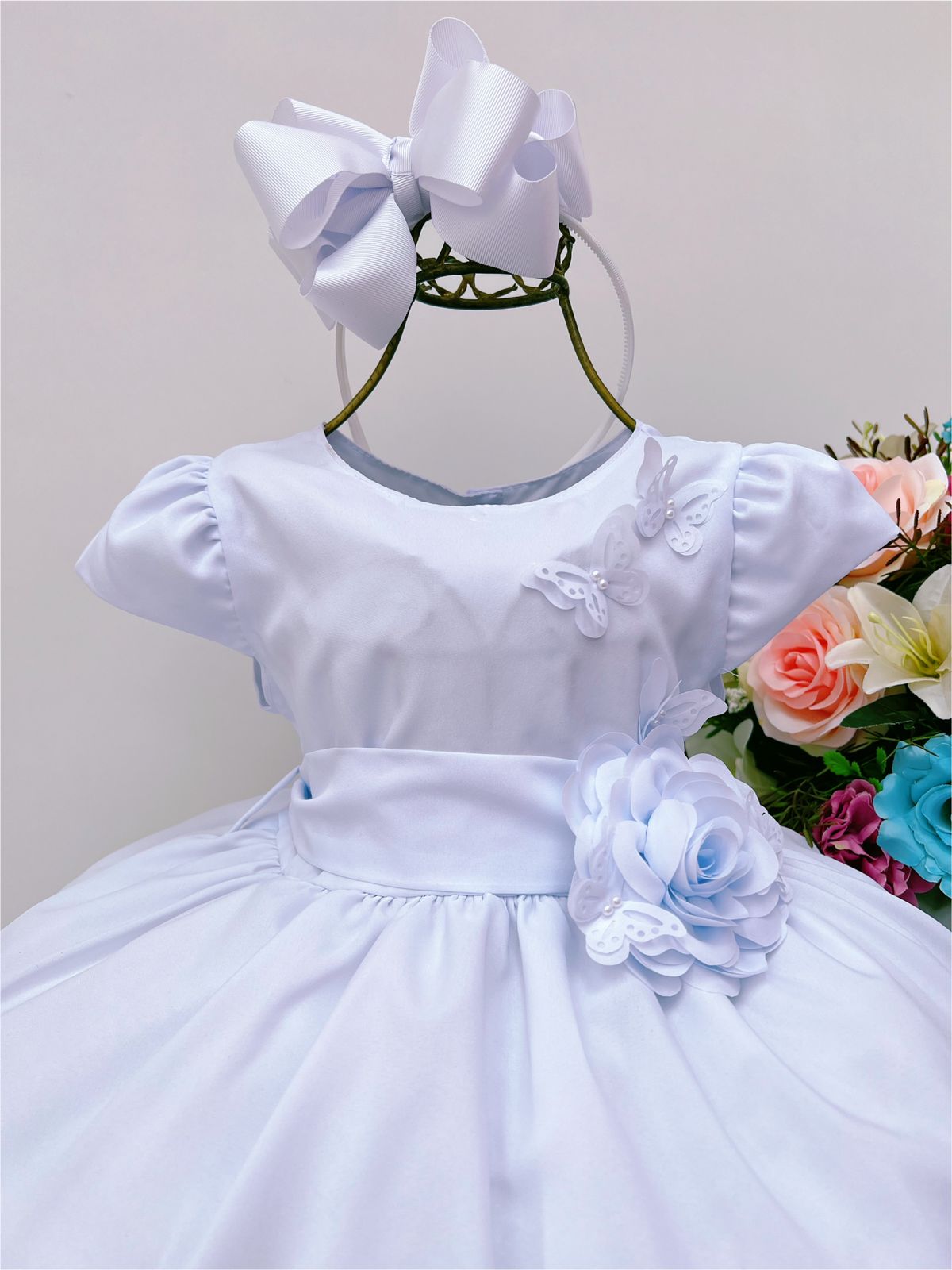 VESTIDO INFANTIL BRANCO COM APLIQUE DE BORBOLETAS E FLORES