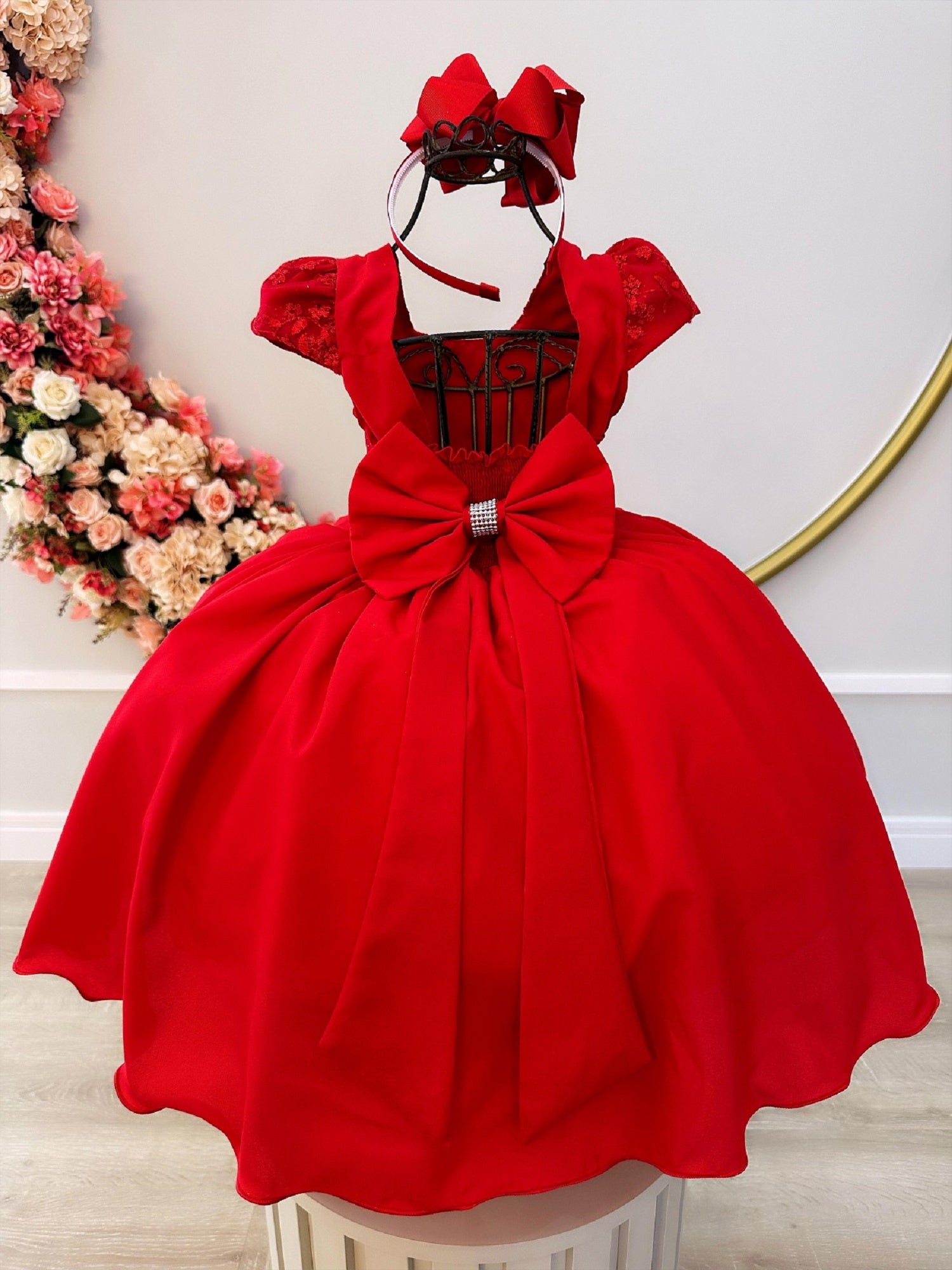 Vestido Infantil Vermelho Busto Com Renda e Cinto de Pérolas