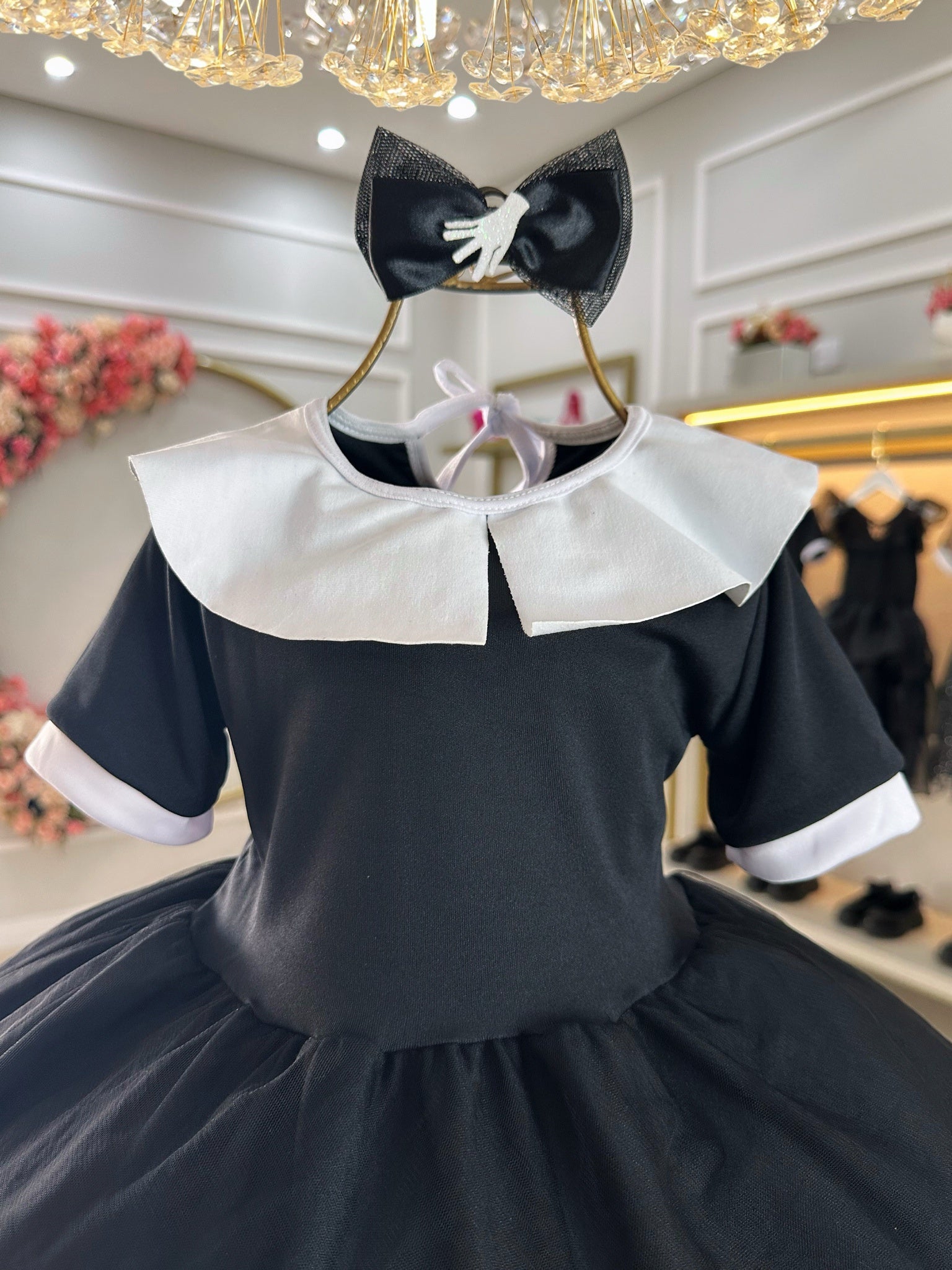 Fantasia Infantil da Wandinha Com Laço Festas