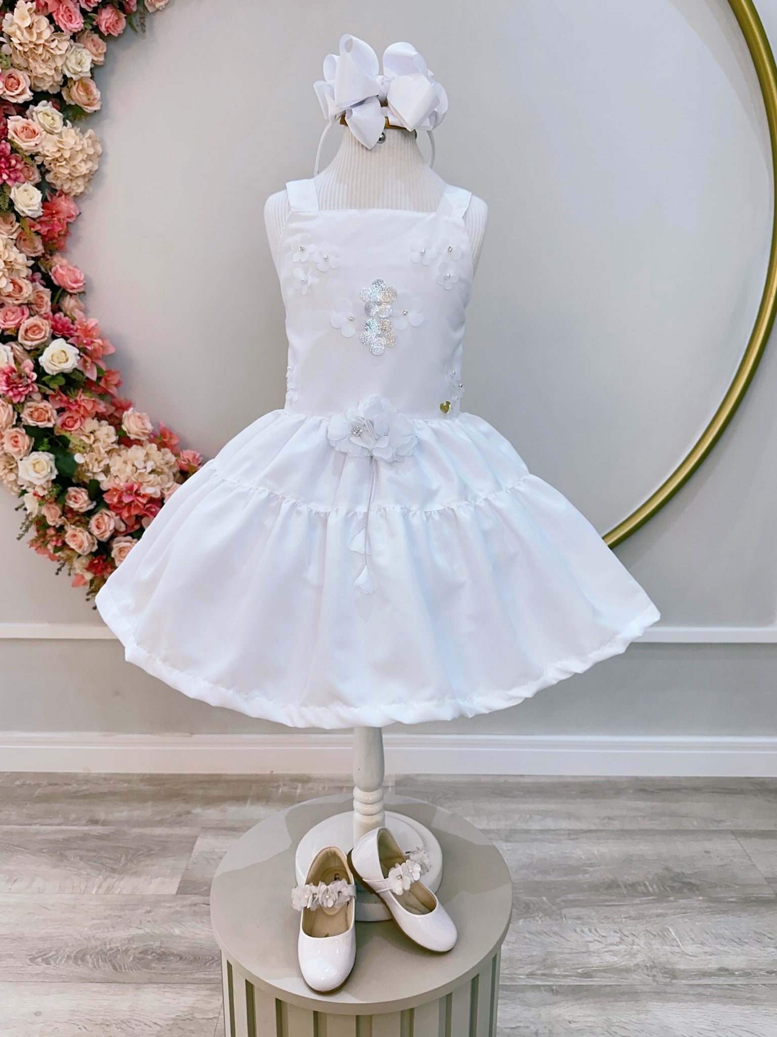 Vestido infantil de Alça Branco C/ Apliques de Flores Luxo