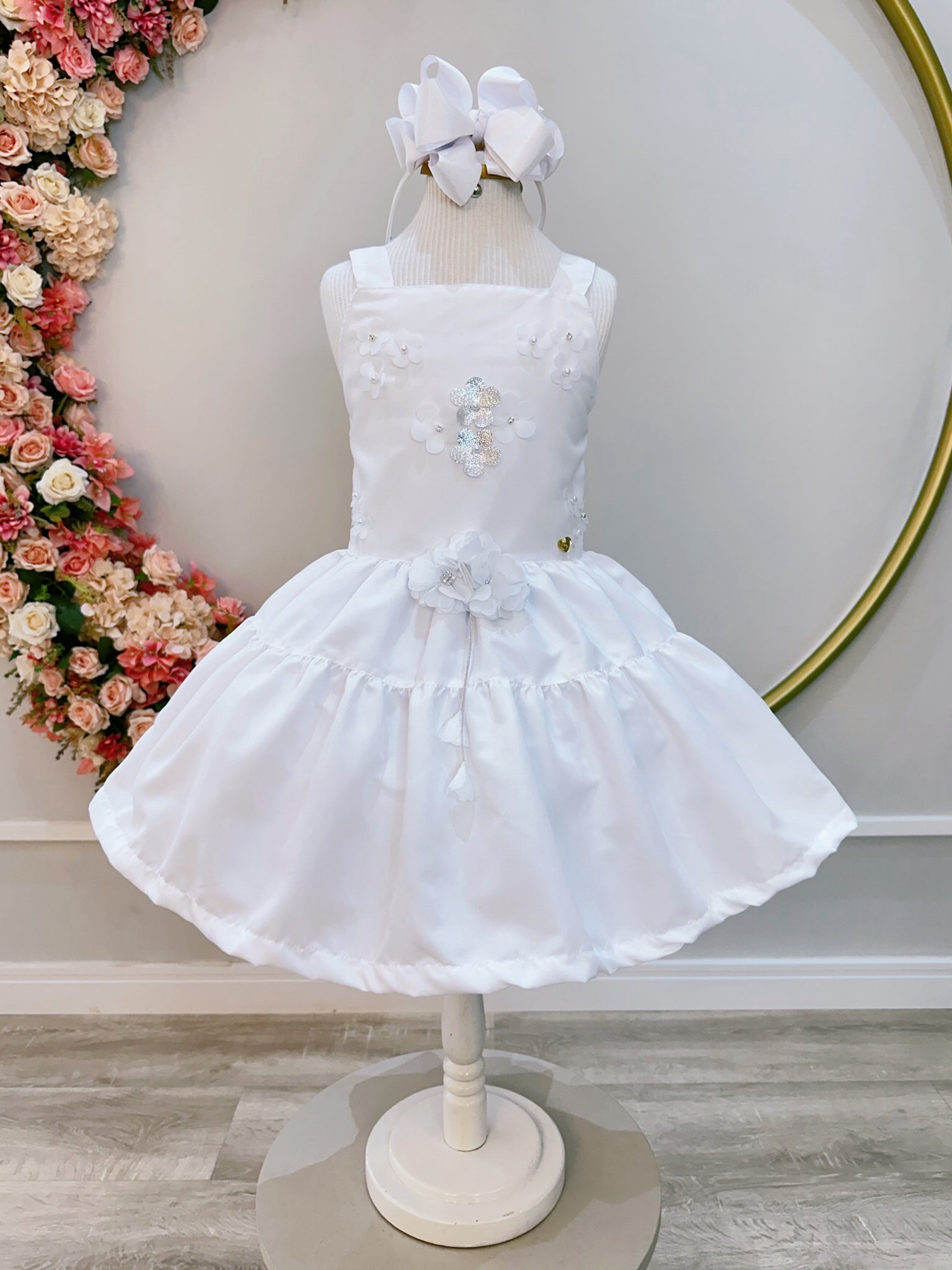 Vestido infantil de Alça Branco C/ Apliques de Flores Luxo