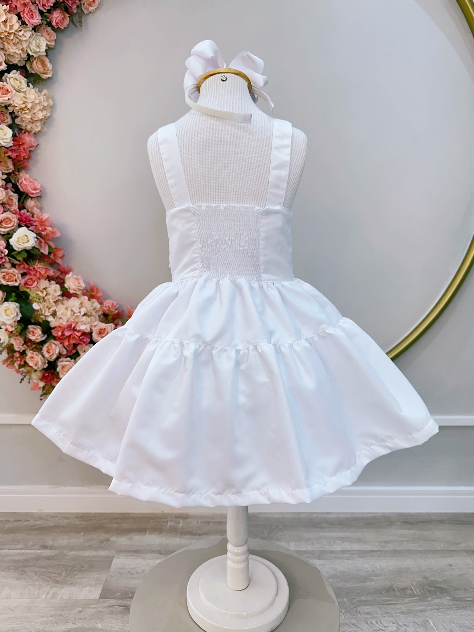 Vestido infantil de Alça Branco C/ Apliques de Flores Luxo