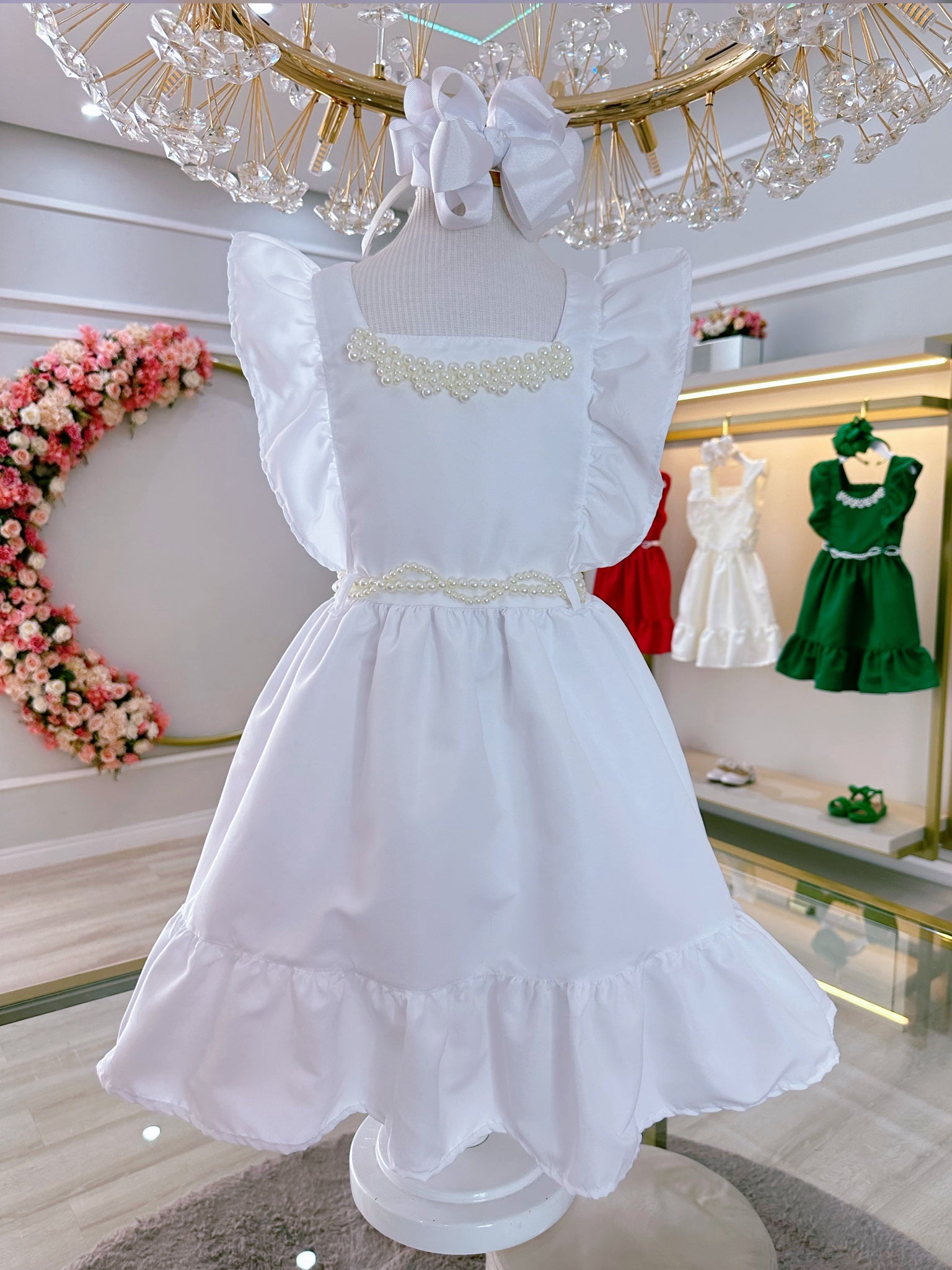 Vestido Infantil Branco Luxo Com Pérolas Festas Daminhas
