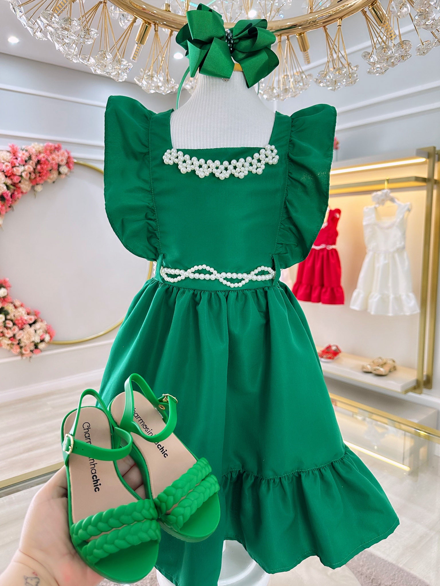 Vestido Infantil Verde Luxo Com Pérolas Festas Daminhas