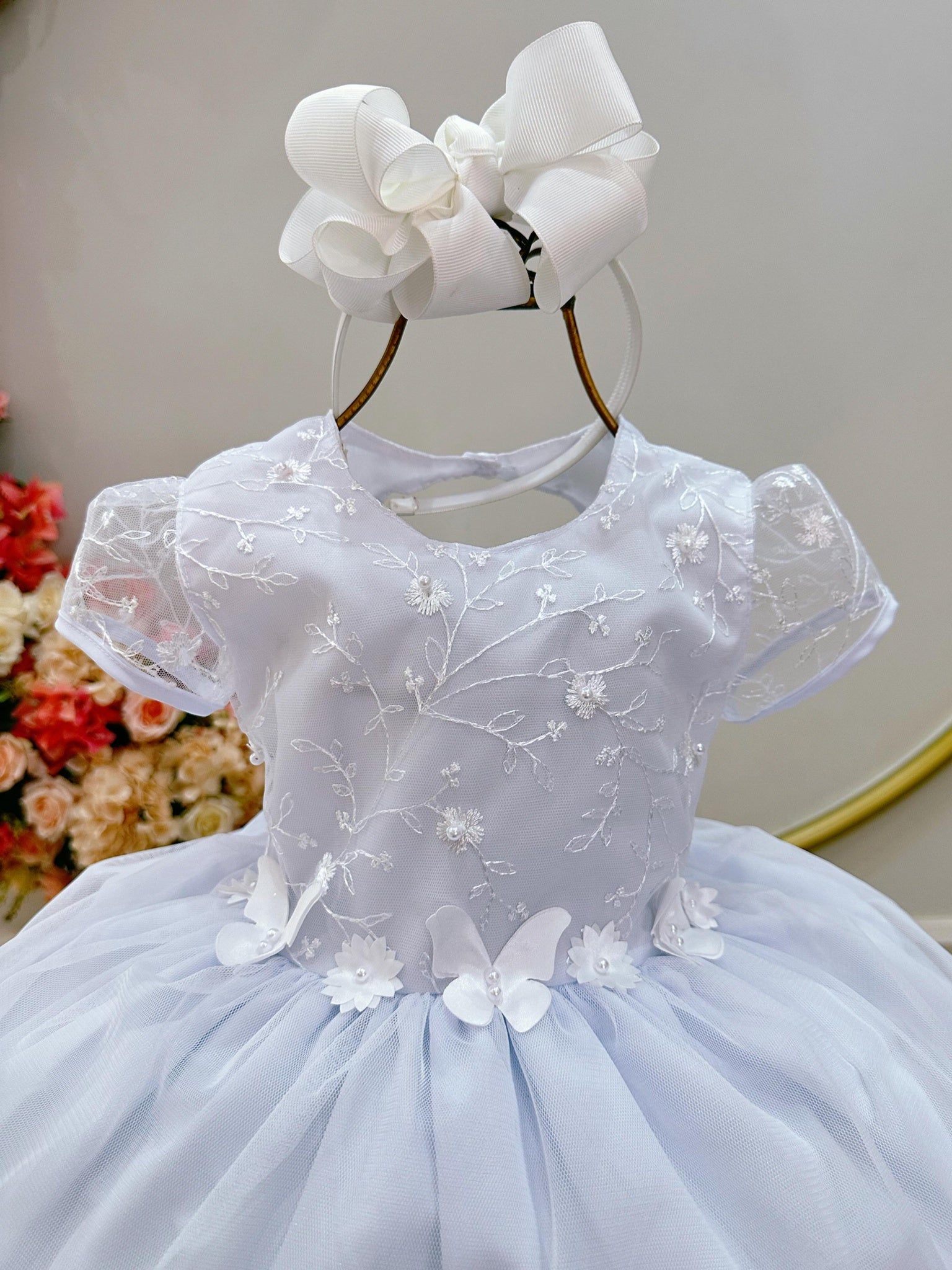 Vestido Infantil Branco Jardim Encantado Saia Com Babados