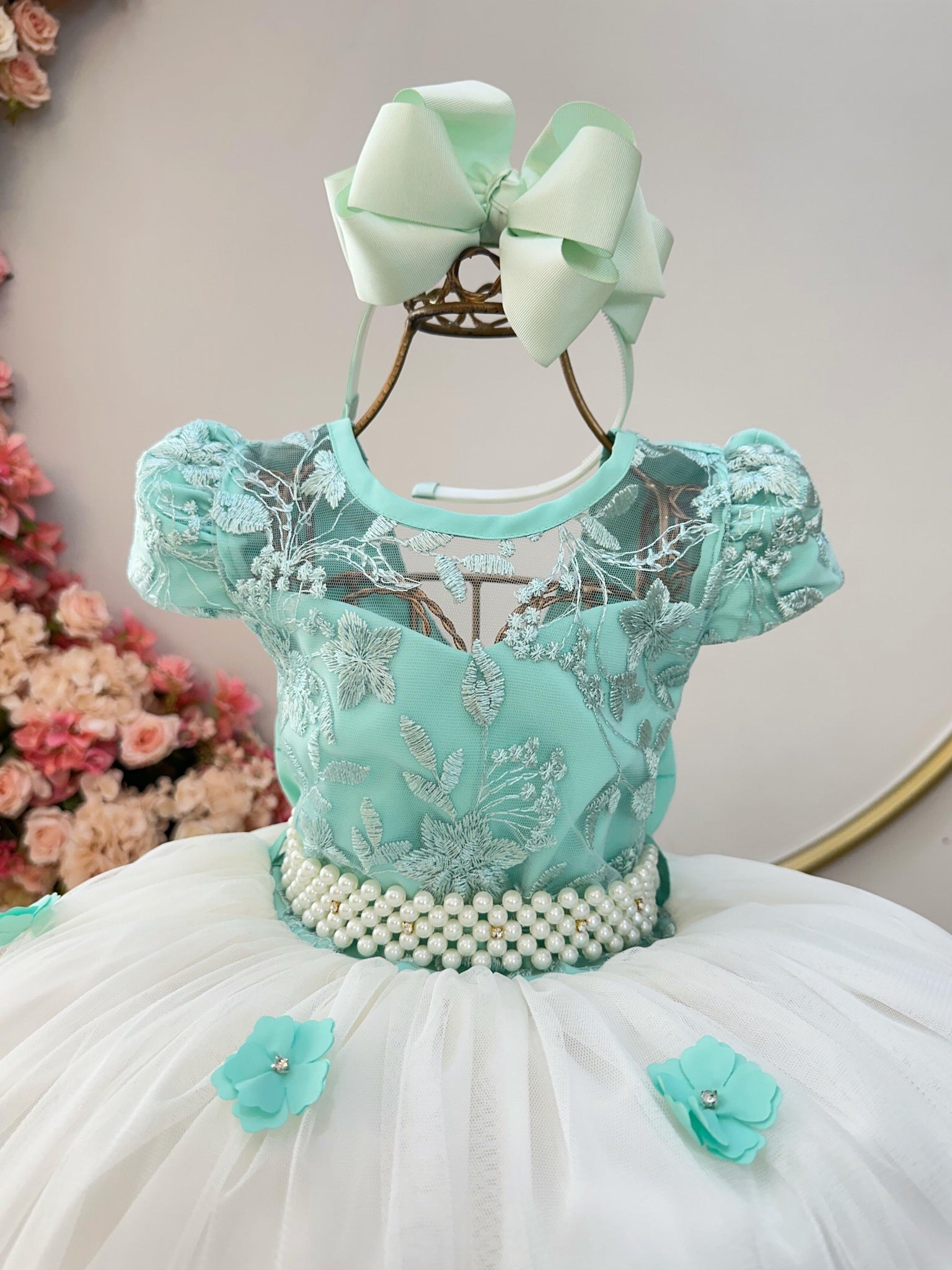 Vestido Infantil Verde Saia Off Com Aplique Flores e Renda